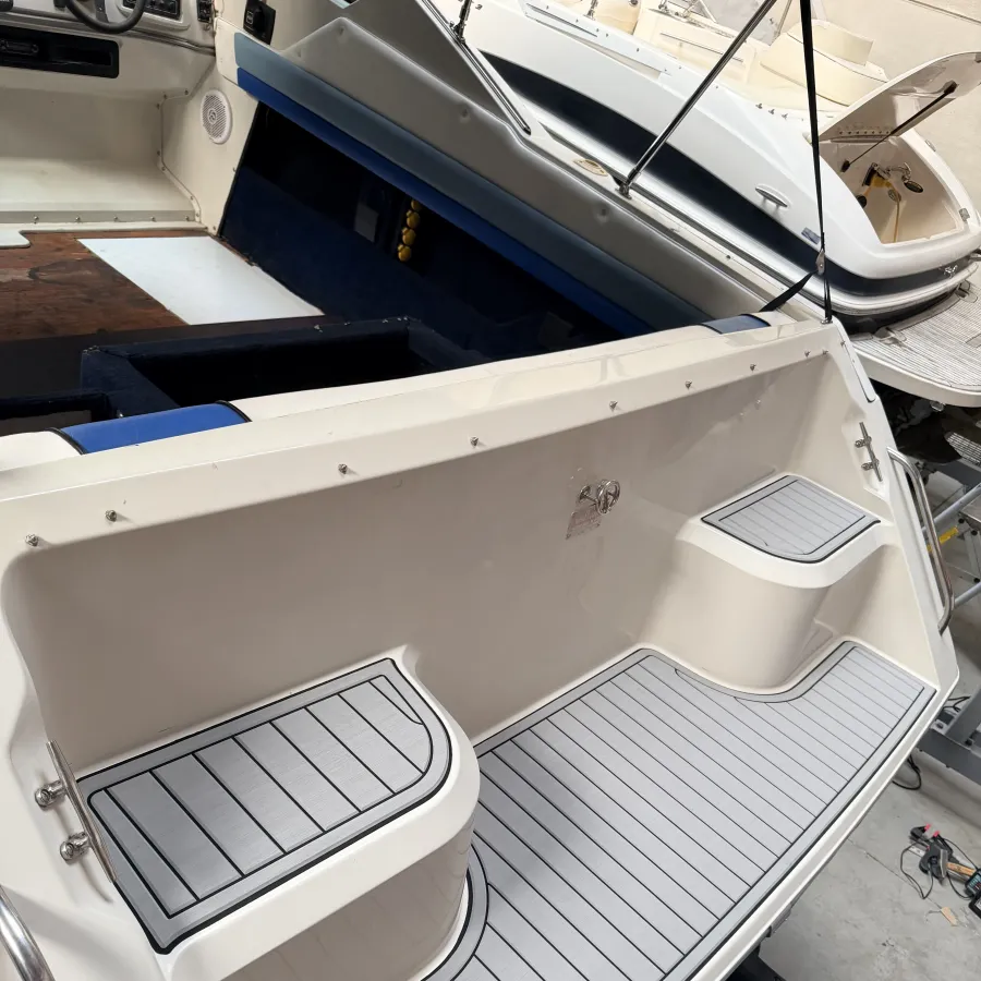 Polyester Bateau rapide Wellcraft 233 Eclipse