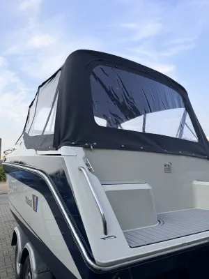 Polyester Bateau rapide Wellcraft 233 Eclipse Photo 40