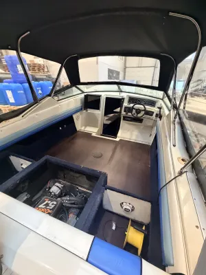 Polyester Bateau rapide Wellcraft 233 Eclipse Photo 34