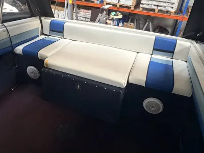 Polyester Bateau rapide Wellcraft 233 Eclipse Photo 37