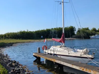 Polyester Sailboat Granada 27 Photo 2