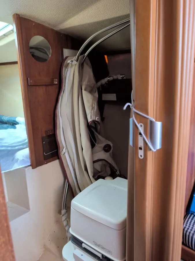 Polyester Sailboat Granada 27
