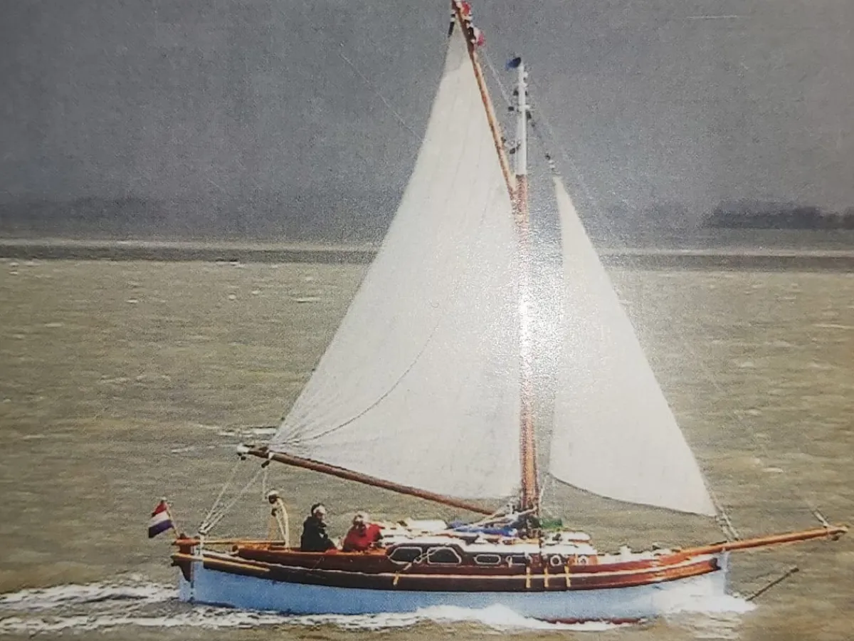Wood Sailboat Hugh McLean & Sons Ltd Gaffelsloep