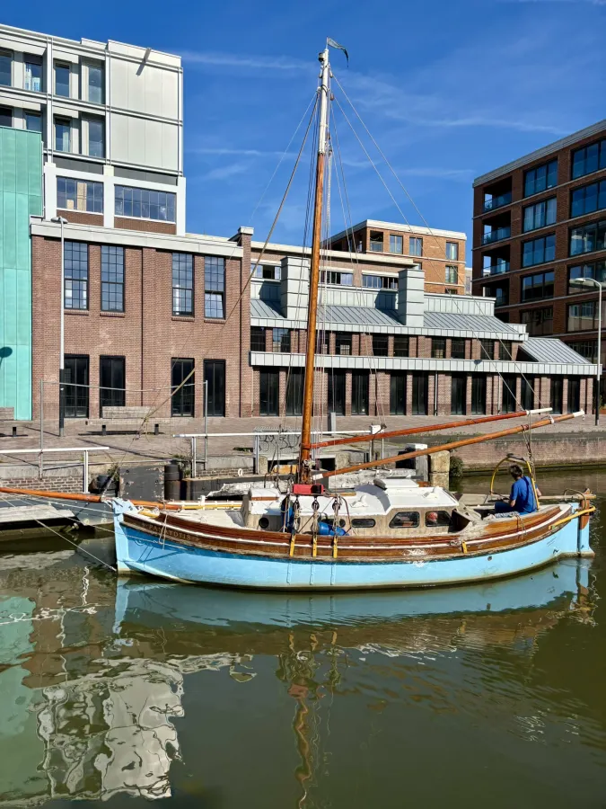 Wood Sailboat Hugh McLean & Sons Ltd Gaffelsloep