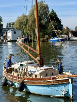 Wood Sailboat Hugh McLean & Sons Ltd Gaffelsloep Photo 23