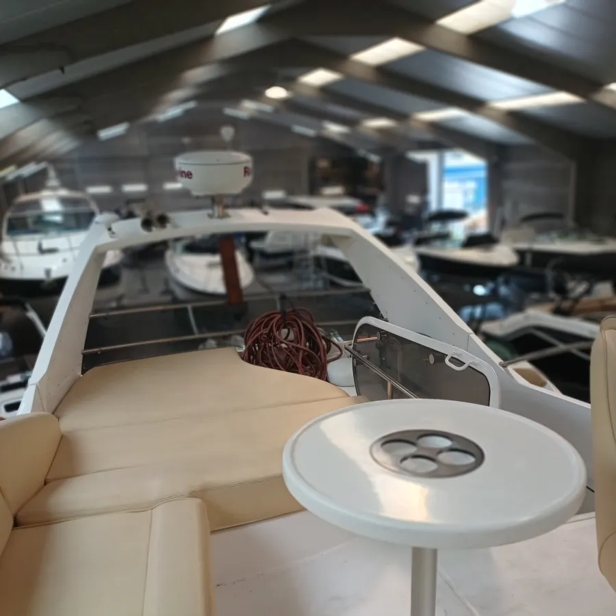 Polyester Bateau à moteur Galeon 390 FLY