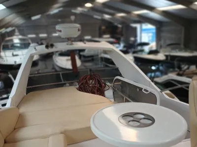 Polyester Bateau à moteur Galeon 390 FLY Photo 10