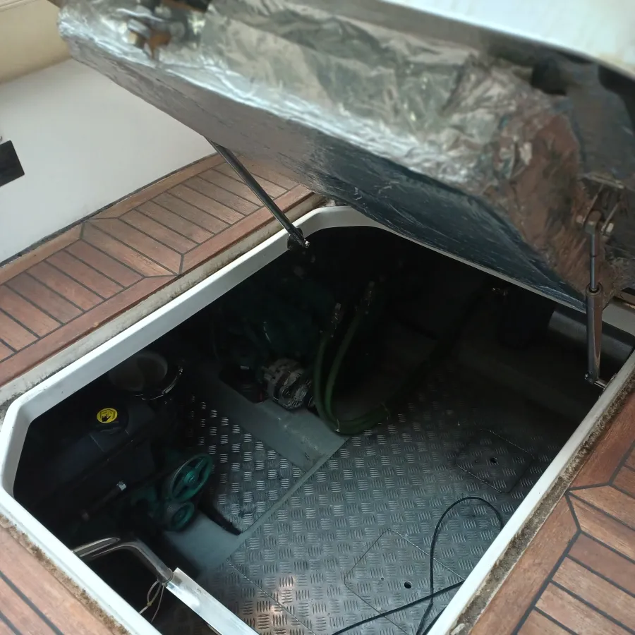 Polyester Bateau à moteur Galeon 390 FLY