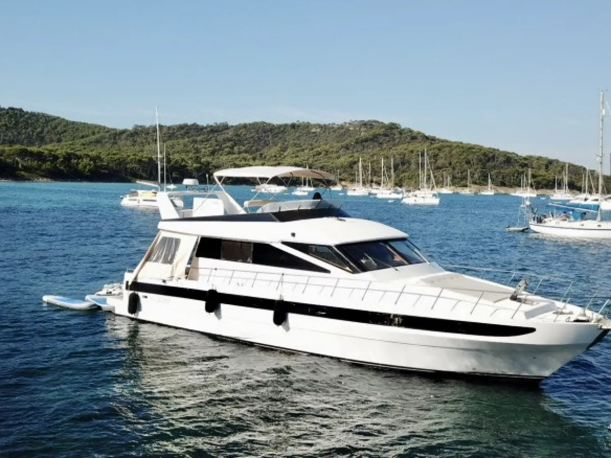Polyester Motorboot Piantoni 53 Flybridge