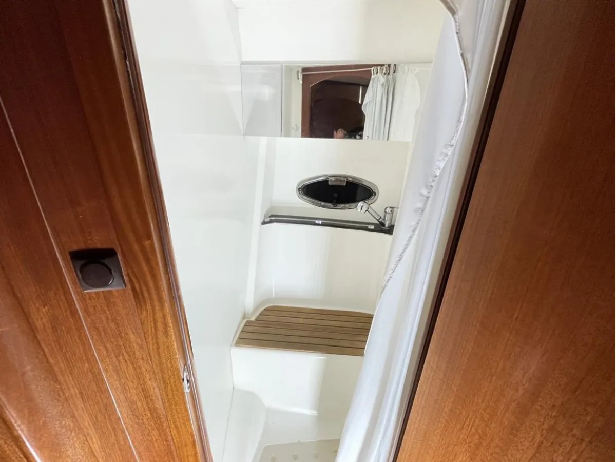 Polyester Bateau à moteur Galeon 390 FLY