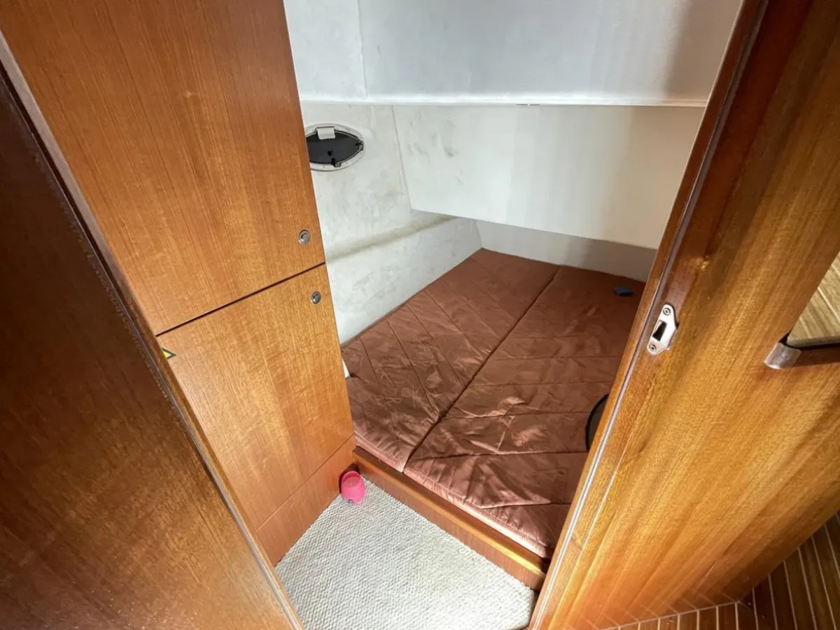 Polyester Bateau à moteur Galeon 390 FLY