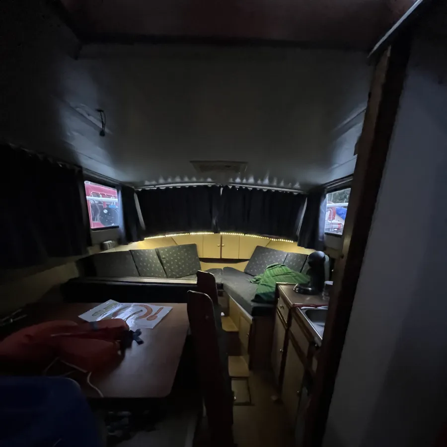 Acier Bateau à moteur Succeskruiser 900