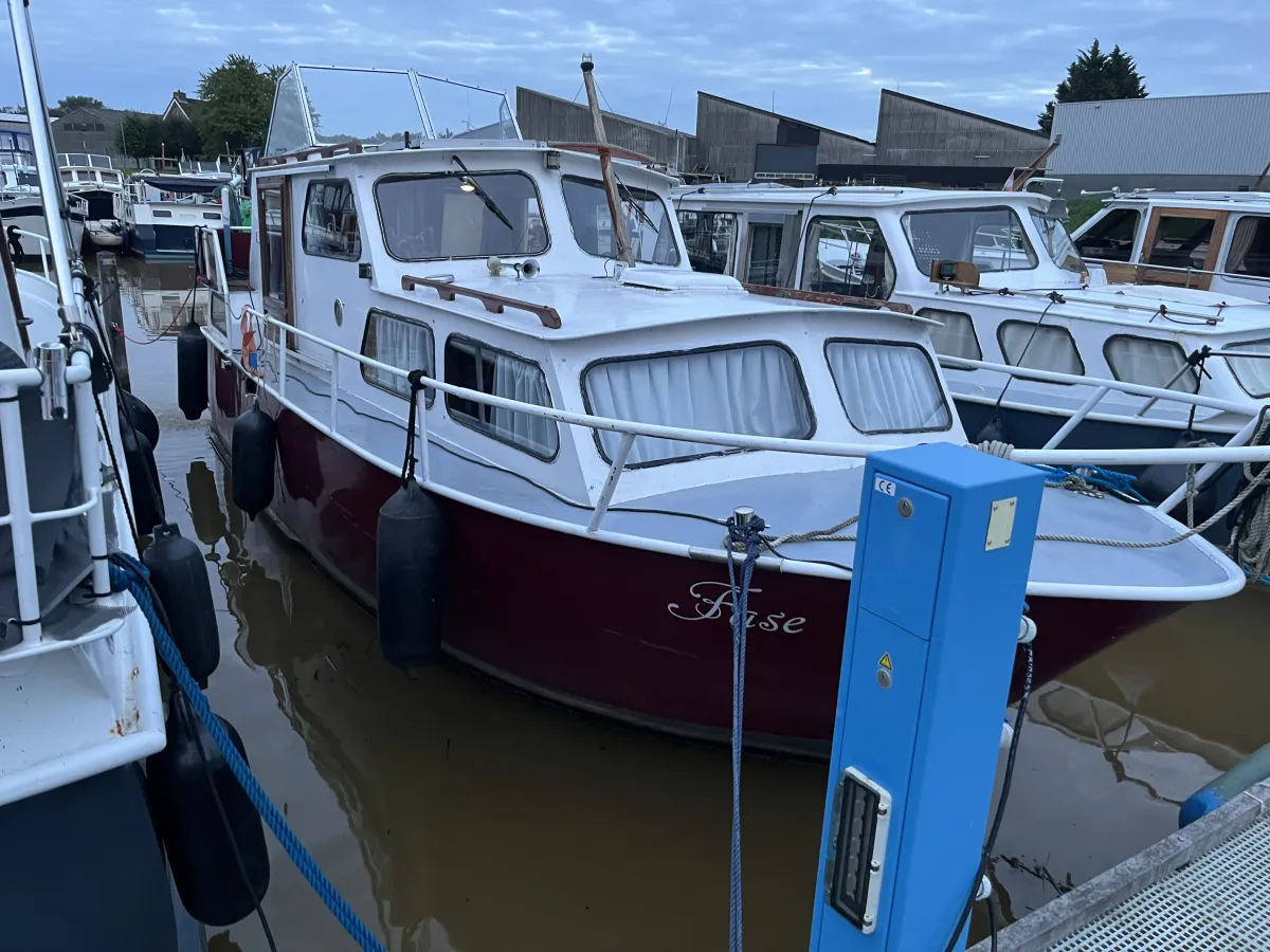 Acier Bateau à moteur Succeskruiser 900