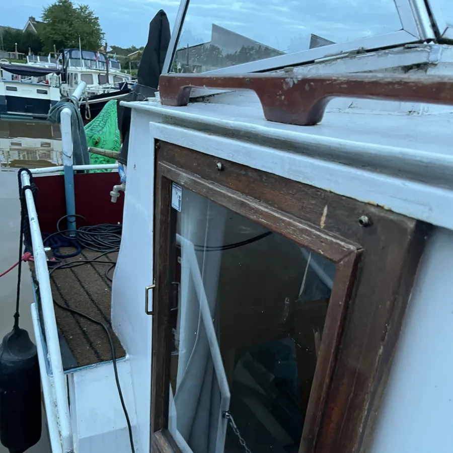 Acier Bateau à moteur Succeskruiser 900