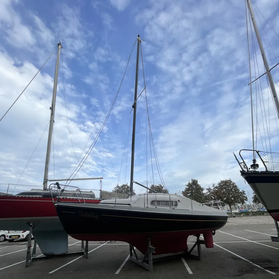 Polyester Sailboat Compromis 720