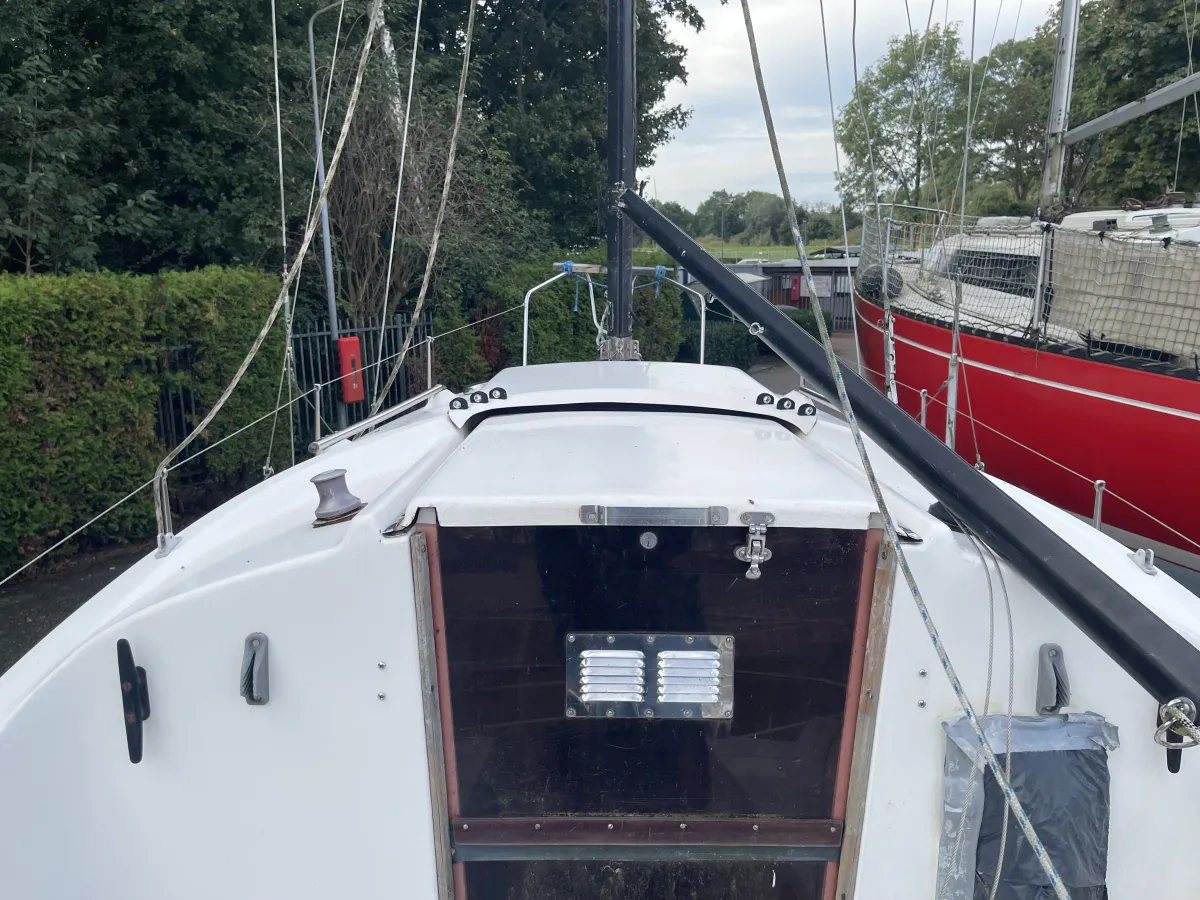 Polyester Sailboat Compromis 720