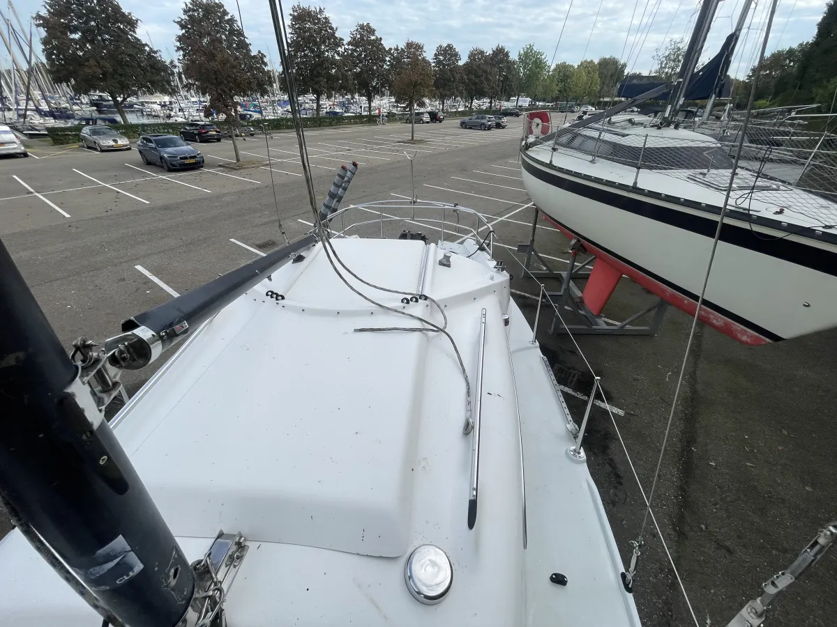 Polyester Sailboat Compromis 720