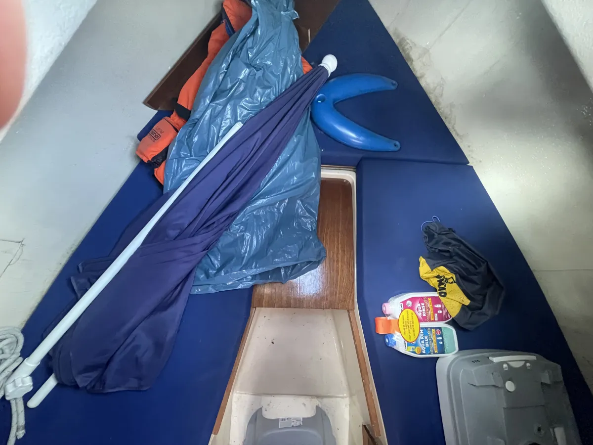 Polyester Sailboat Compromis 720
