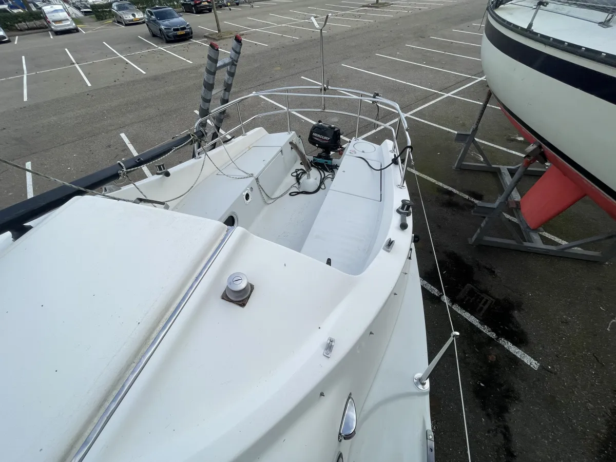 Polyester Sailboat Compromis 720