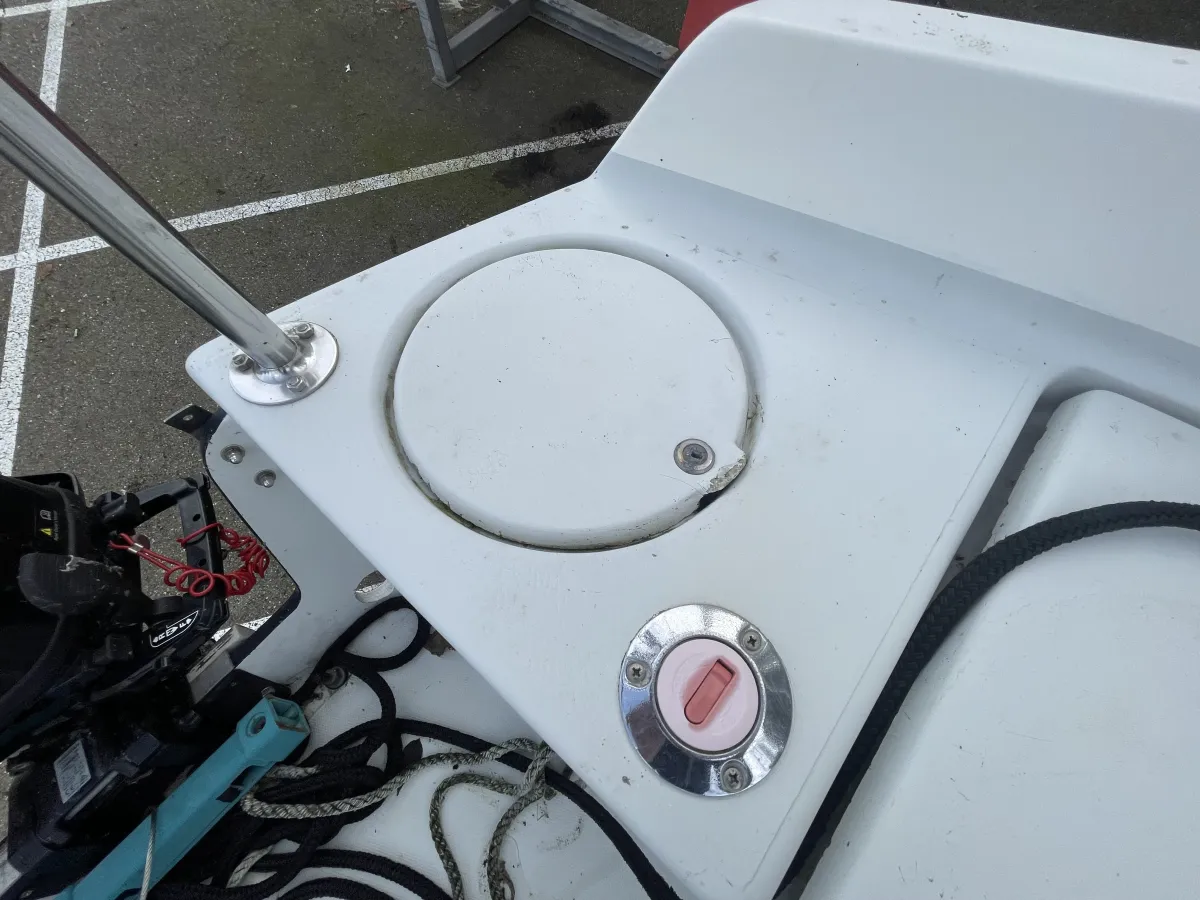 Polyester Sailboat Compromis 720