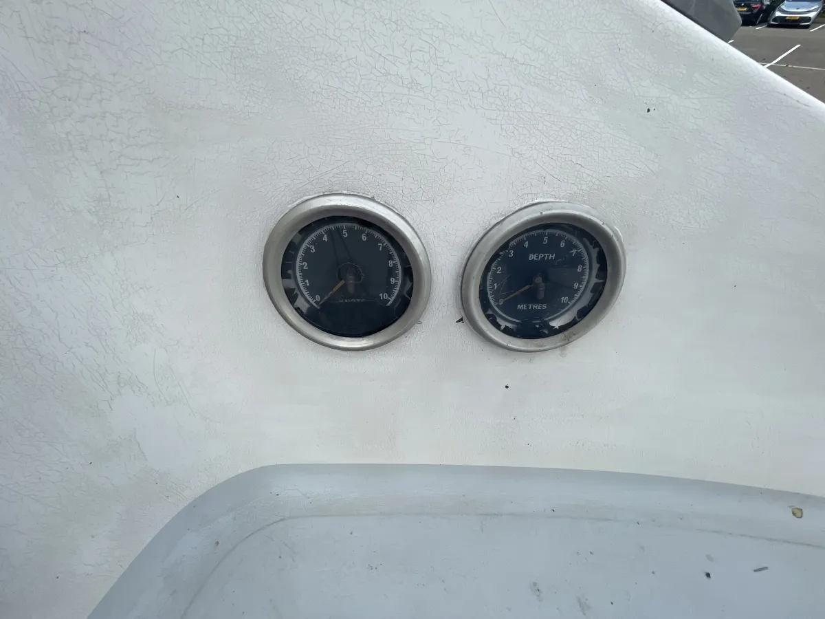 Polyester Sailboat Compromis 720