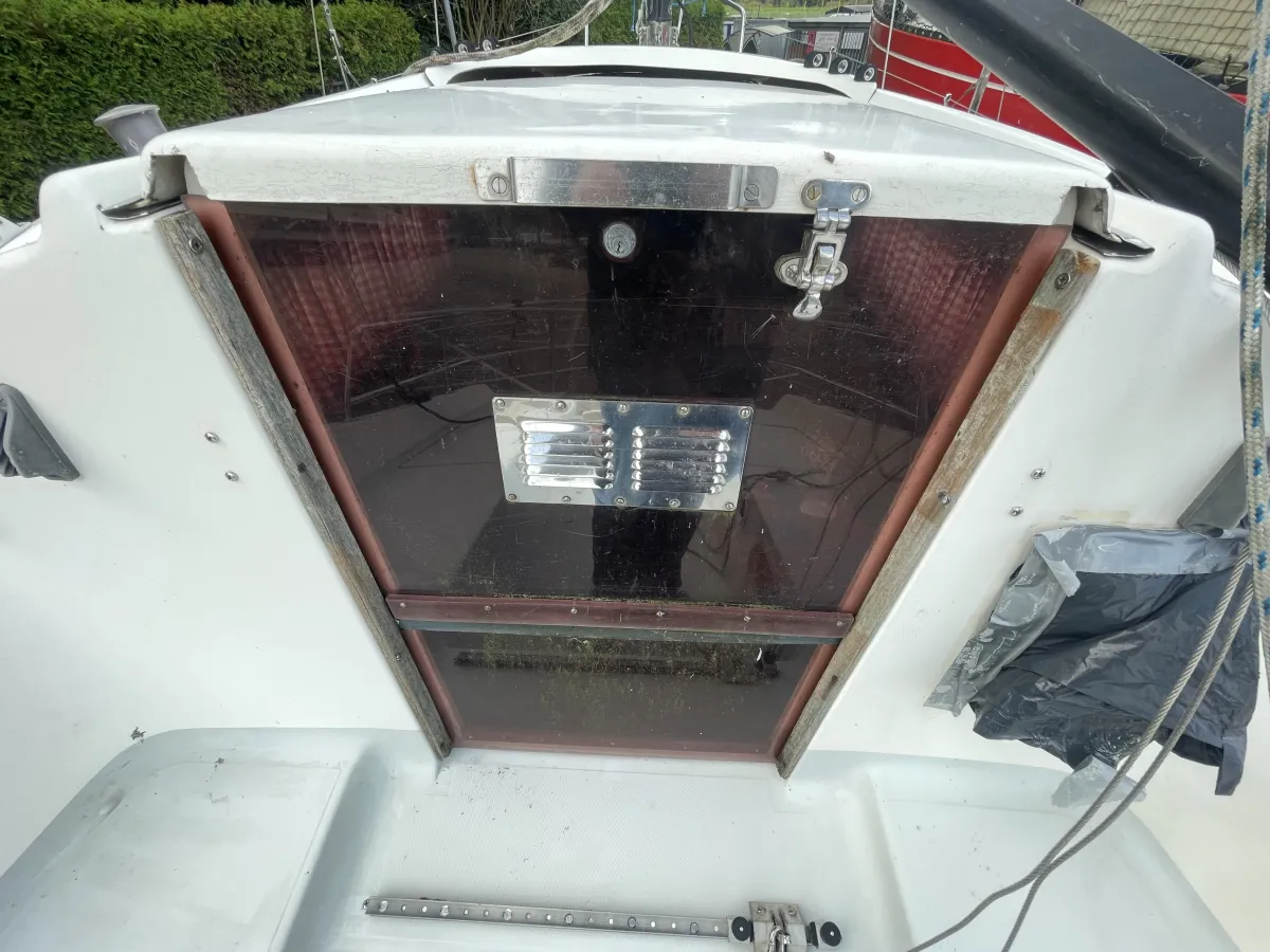 Polyester Sailboat Compromis 720