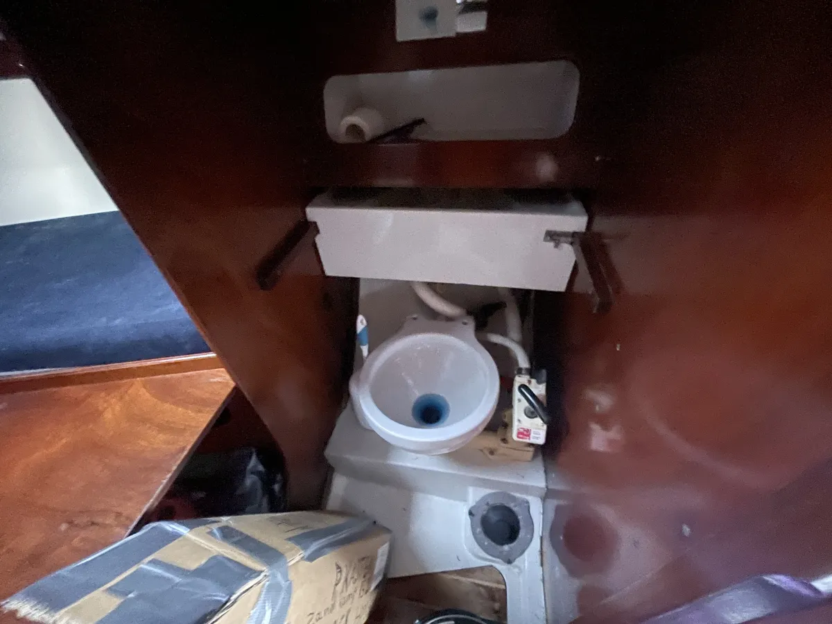 Polyester Sailboat Standfast Loper 27