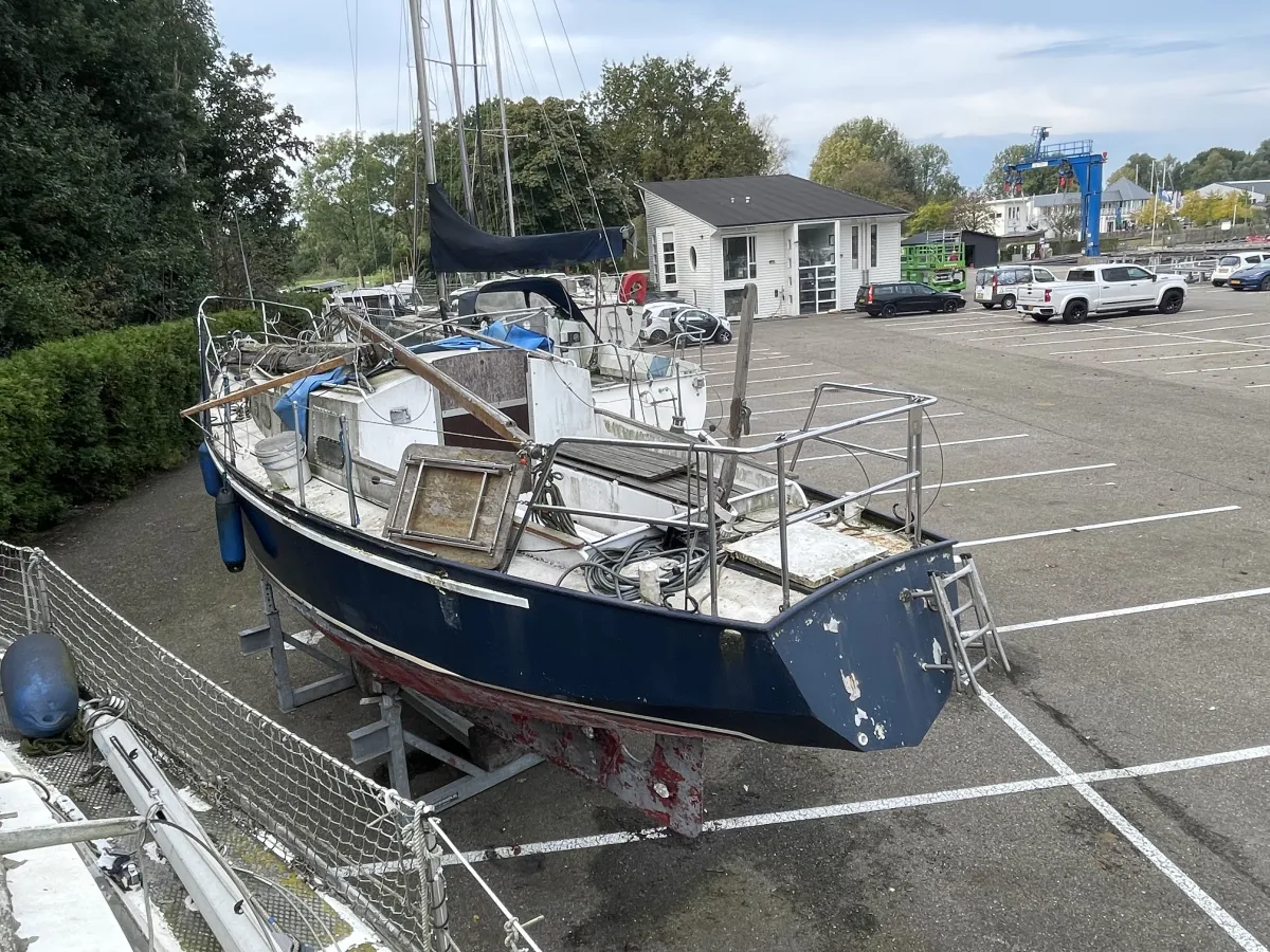 Steel Sailboat Friesland 860