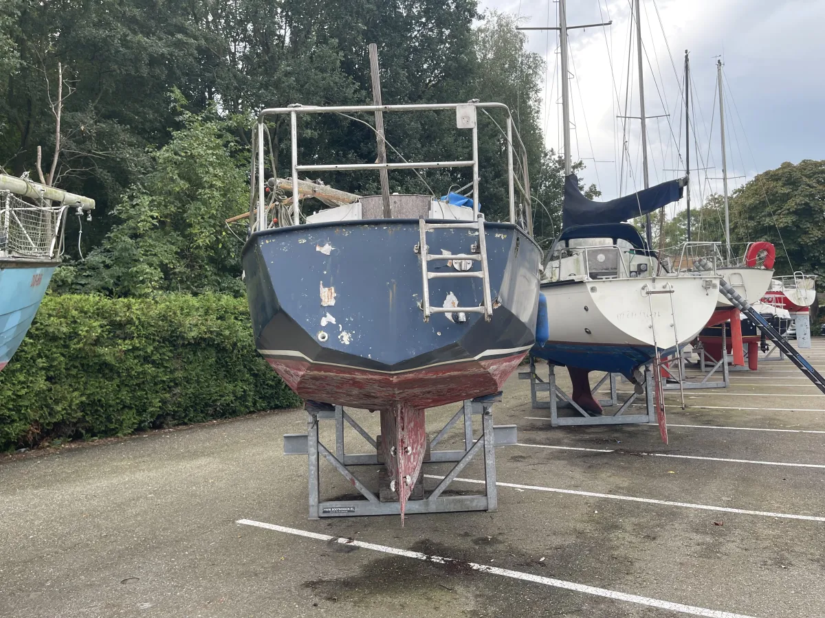 Steel Sailboat Friesland 860
