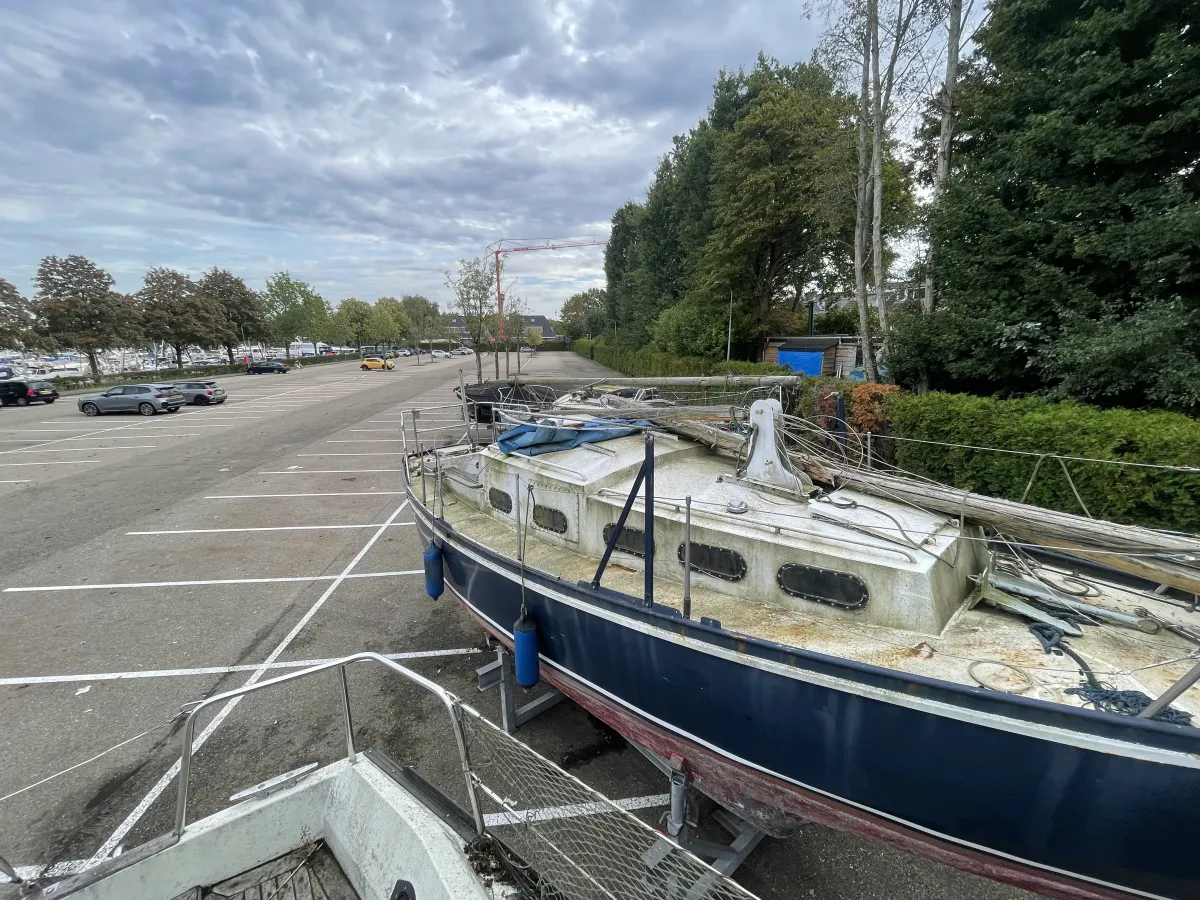 Steel Sailboat Friesland 860