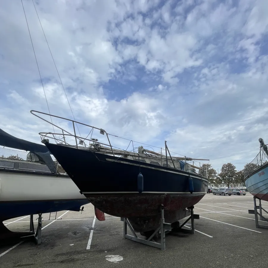 Steel Sailboat Friesland 860