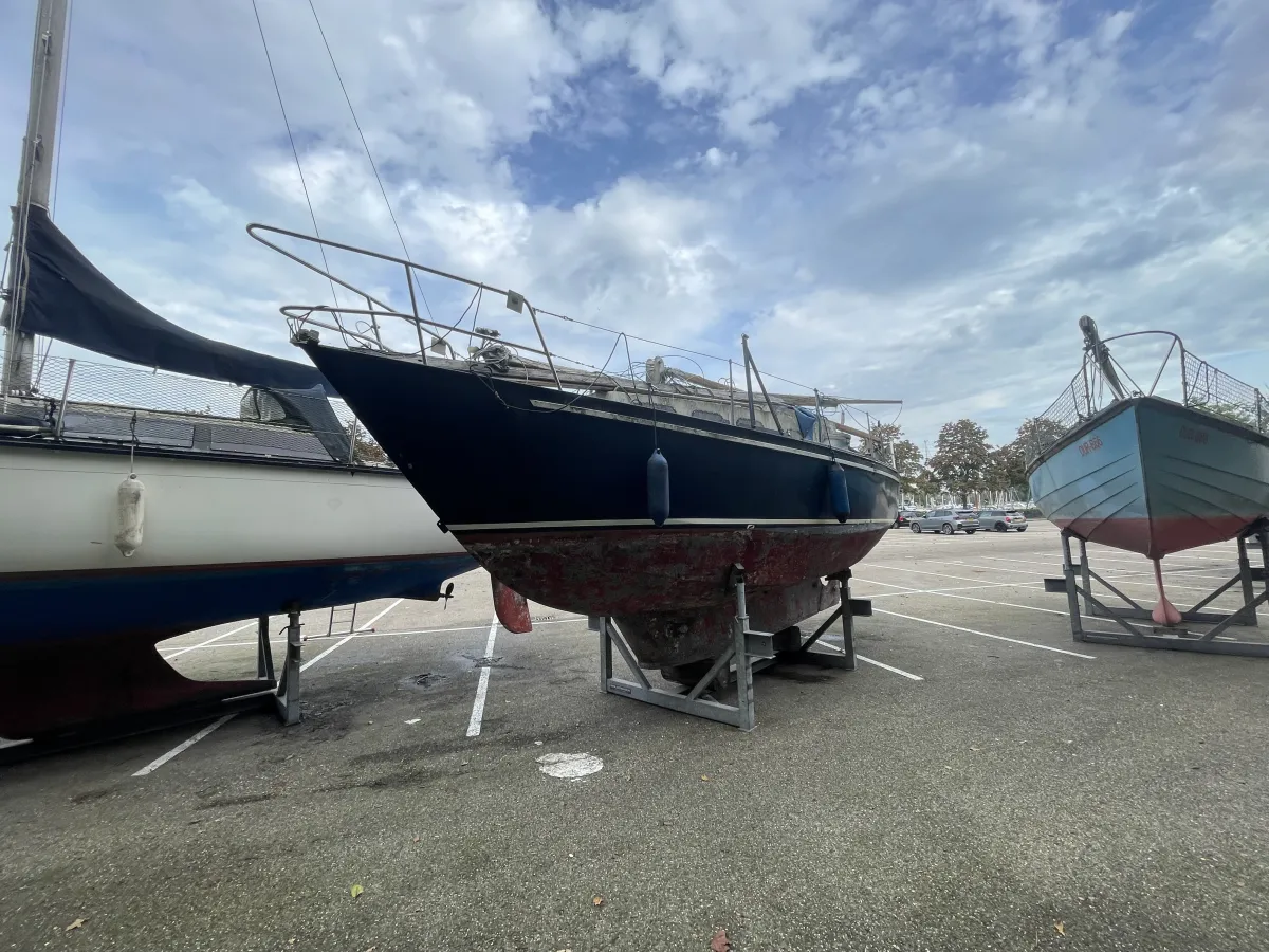 Steel Sailboat Friesland 860