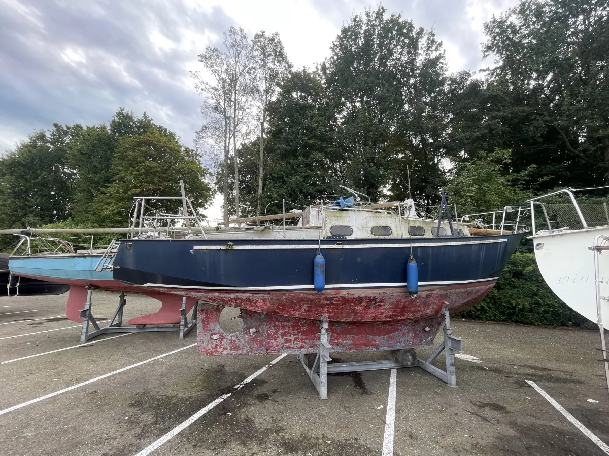 Steel Sailboat Friesland 860