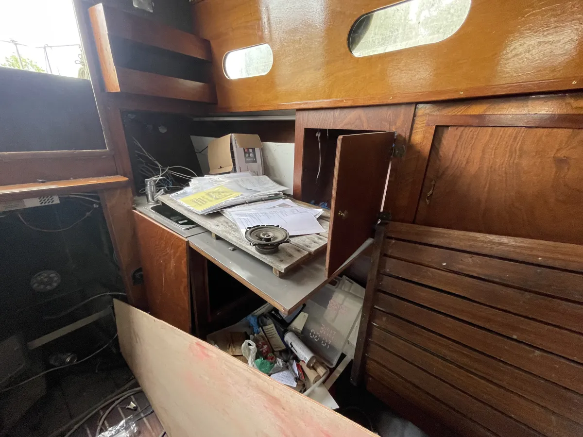 Steel Sailboat Friesland 860