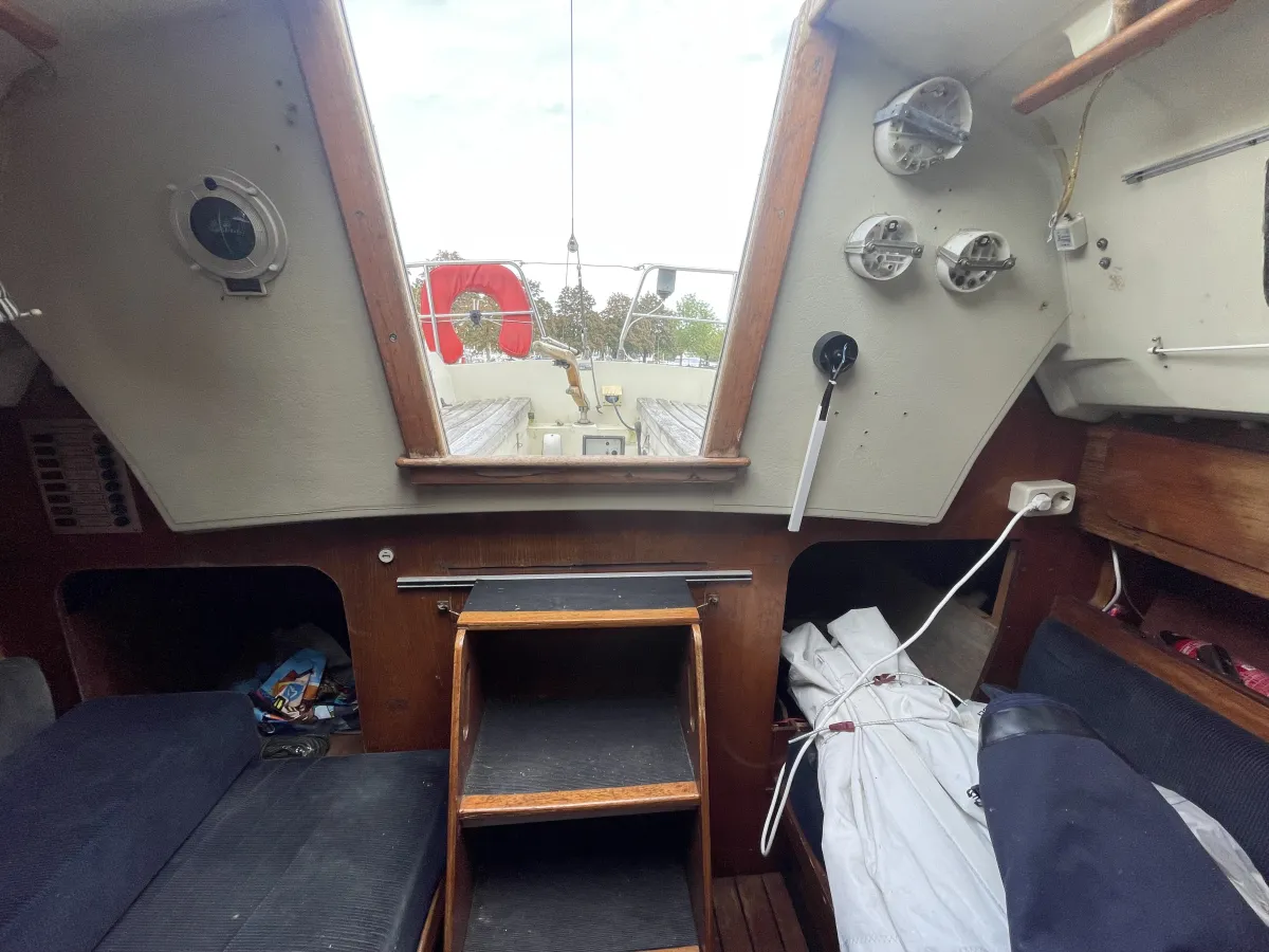 Polyester Sailboat Friendship 26