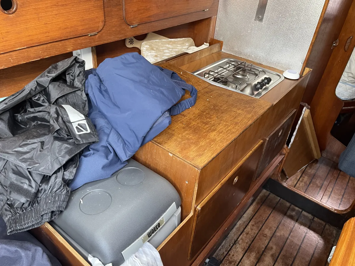 Polyester Sailboat Friendship 26