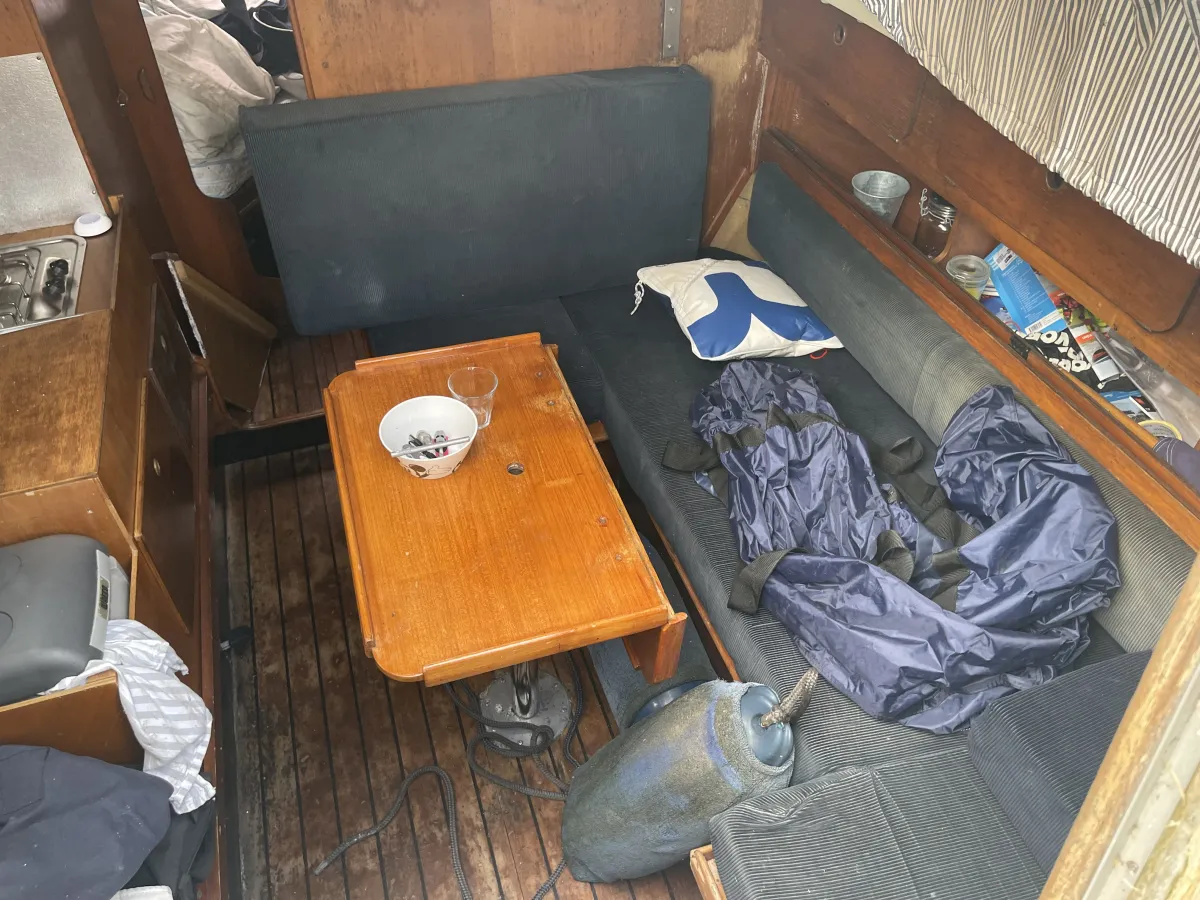 Polyester Sailboat Friendship 26