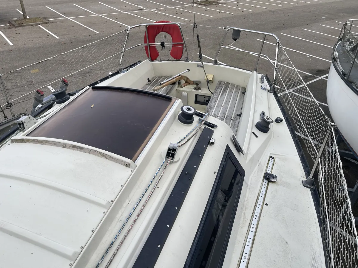 Polyester Sailboat Friendship 26