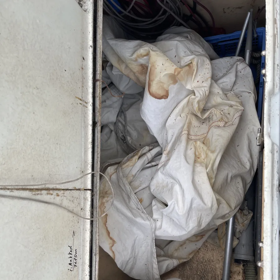 Polyester Sailboat Dufour 2800