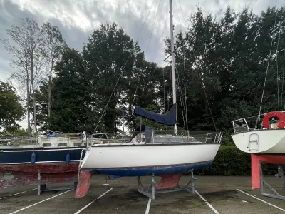 Polyester Sailboat Dufour 2800 Photo 47