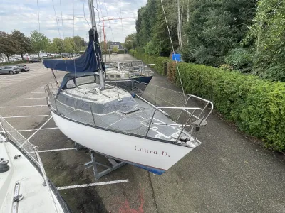 Polyester Sailboat Dufour 2800 Photo 0