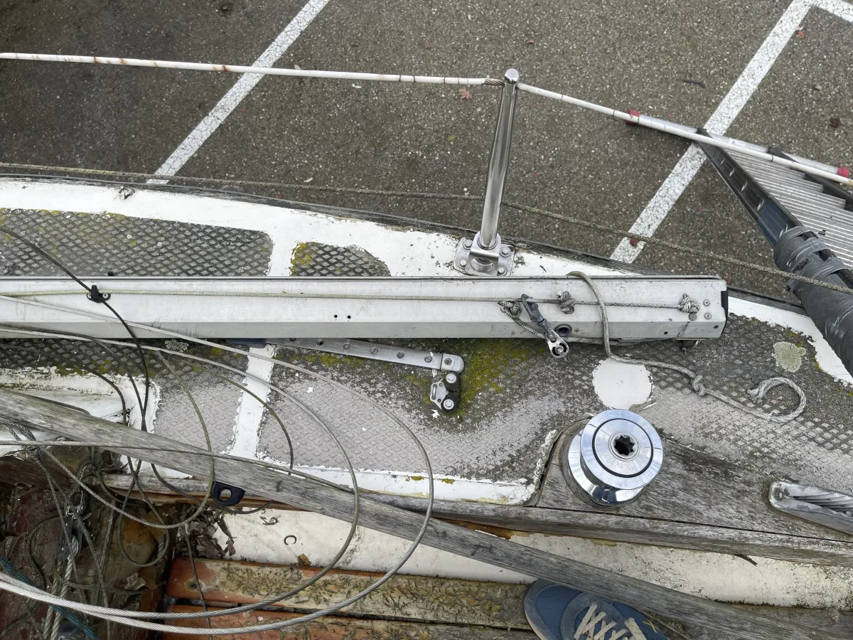 Wood Sailboat Waarschip 725