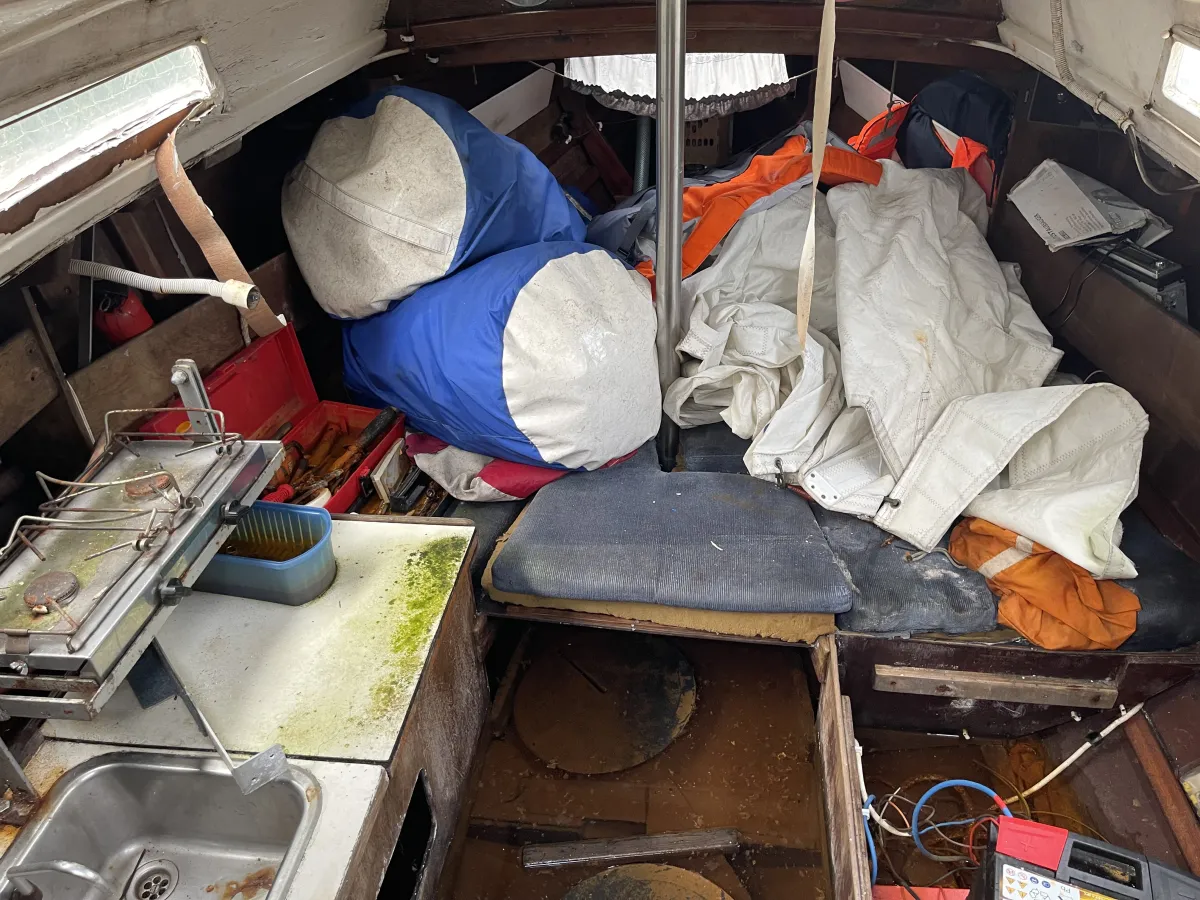 Wood Sailboat Waarschip 725