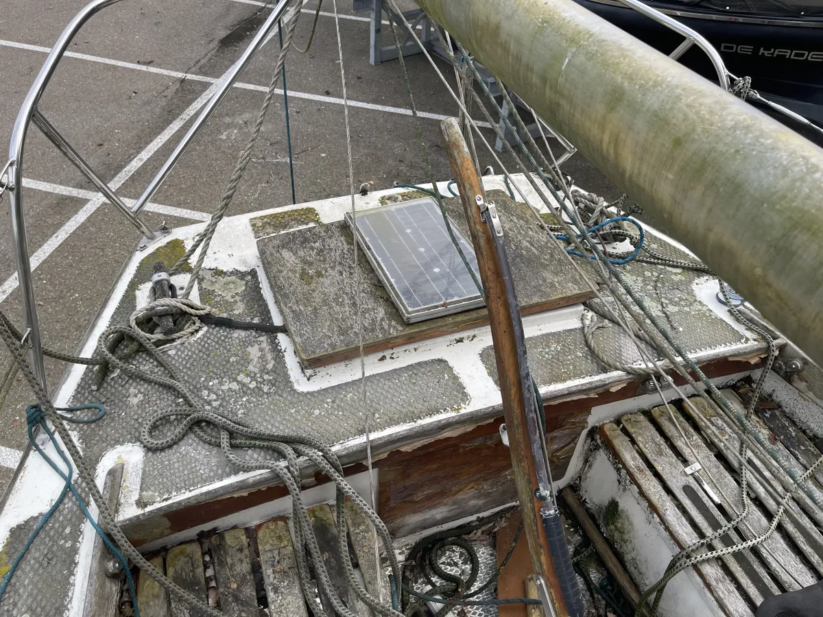 Wood Sailboat Waarschip 725
