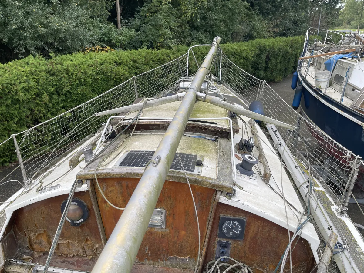 Wood Sailboat Waarschip 725