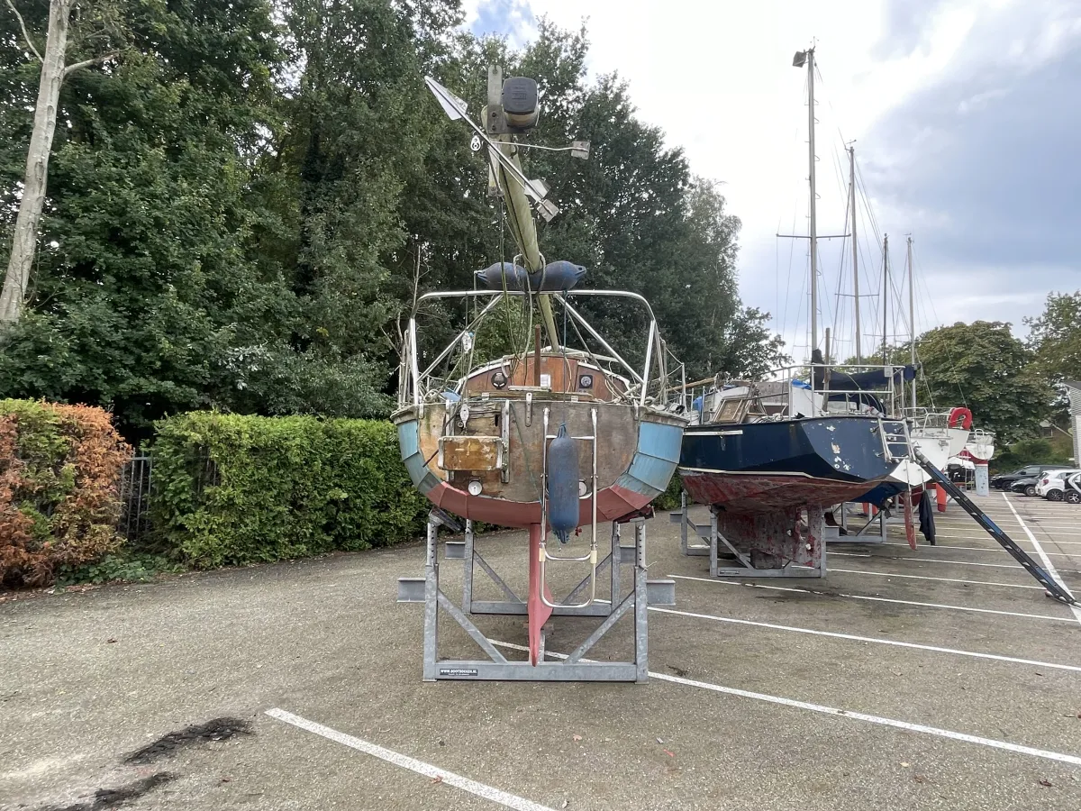 Wood Sailboat Waarschip 725
