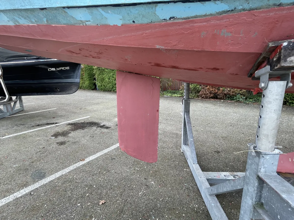 Wood Sailboat Waarschip 725