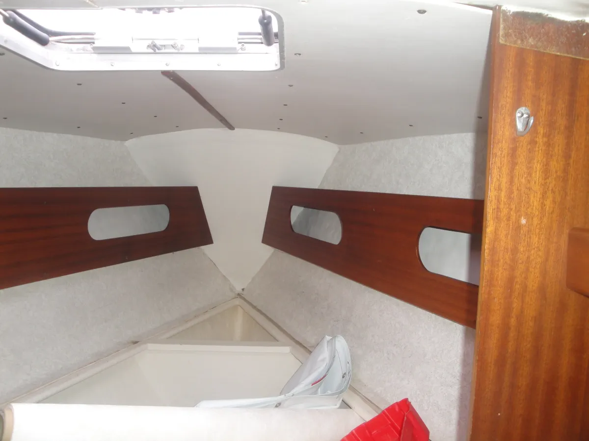 Polyester Zeilboot Jeanneau Aquila