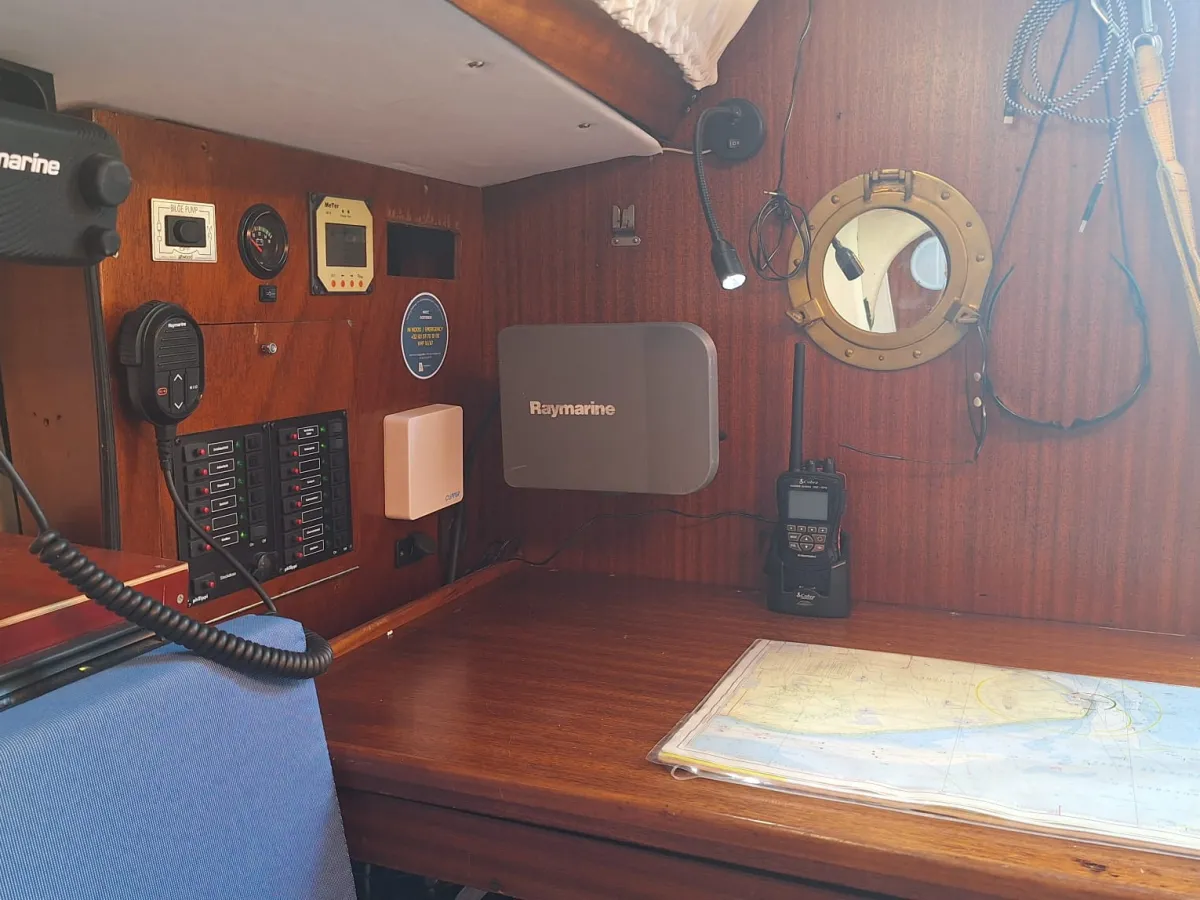Polyester Zeilboot Jeanneau Aquila