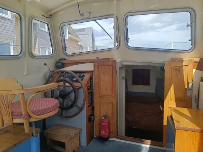 Steel Motorboat Loodskotter 1000 Photo 1
